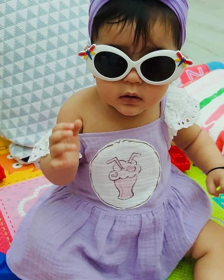 Kapil Sharma's daughter Anayra is a small ray of happiness not only for his family but also for his fans. Her cute expressions have created a unique place on the internet. It is clear that Kapil may be known for making people laugh, but his daughter's innocent smile has become the biggest reason for bringing a smile on the faces of fans these days.