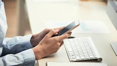 क्या आपके पास भी आया है 127000 नंबर से SMS? जानिये कौन भेज रहा ये मैसेज और क्या करना होगा?