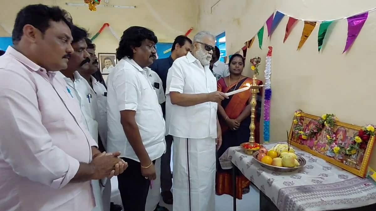 அதிமுக 2026 தேர்தலில் 210 தொகுதிகளில் வெற்றி பெற வாய்ப்பில்லை! அமைச்சர் ஐ. பெரியசாமி பரபரப்பு பேட்டி!