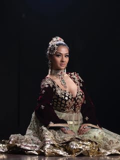 Namrata Malla PHOTO: નમ્રતા મલ્લાનો રોયલ લૂક, અભિનેત્રીની સુંદરતા પર ફિદા થયા ફેન્સ