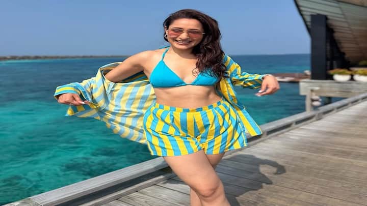 Pragya Jaiswal PHOTO: પ્રજ્ઞા જયસ્વાલ ભારતીય સિનેમાનું જાણીતું નામ છે અને તે મુખ્યત્વે તેલુગુ ફિલ્મોમાં કામ કરે છે. હાલમાં અભિનેત્રી વેકેશન માણી રહી છે.
