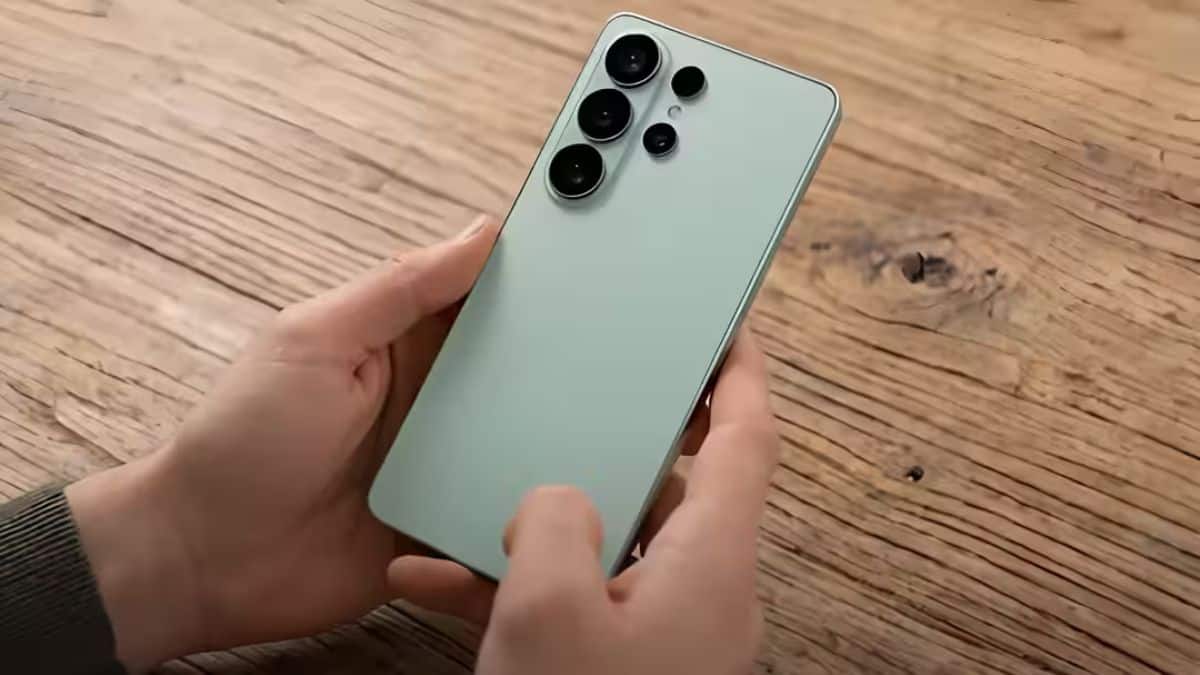 Samsung Hasn’t Finalised Galaxy S26 Pricing Yet, And It Could Become Costlier. Here’s Why