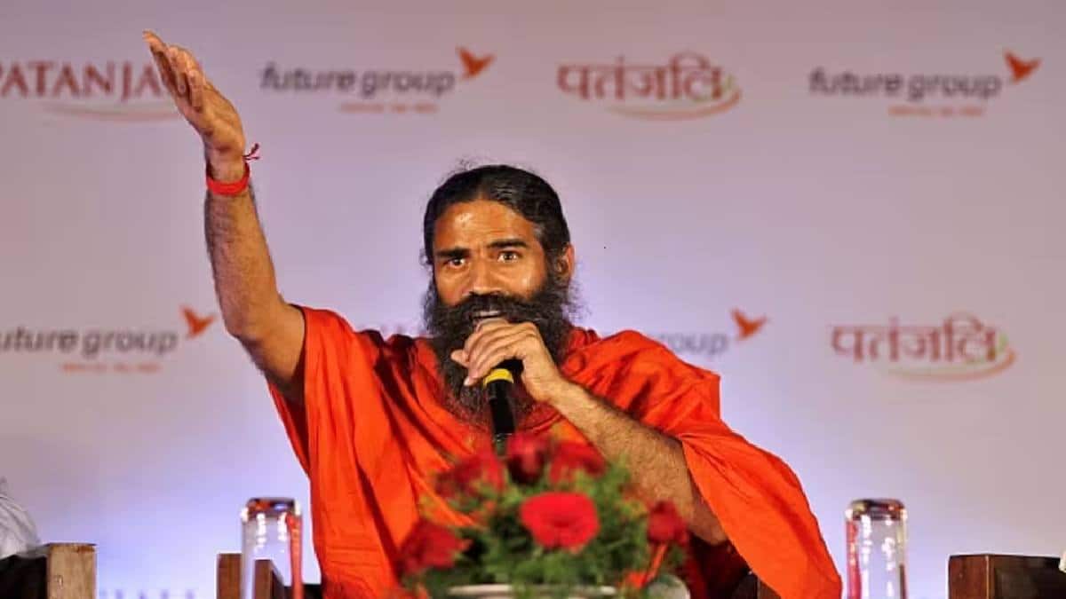 Weight Loss Tips: बाबा रामदेव ने बताया मोटापा कम करने का नेचुरल तरीका, बोले- सिंथेटिक दवाओं से बचें