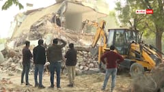 दिल्ली: सैनिक फार्म में DDA का एक्शन जारी, अवैध निर्माण पर जमकर गरजा बुलडोजर