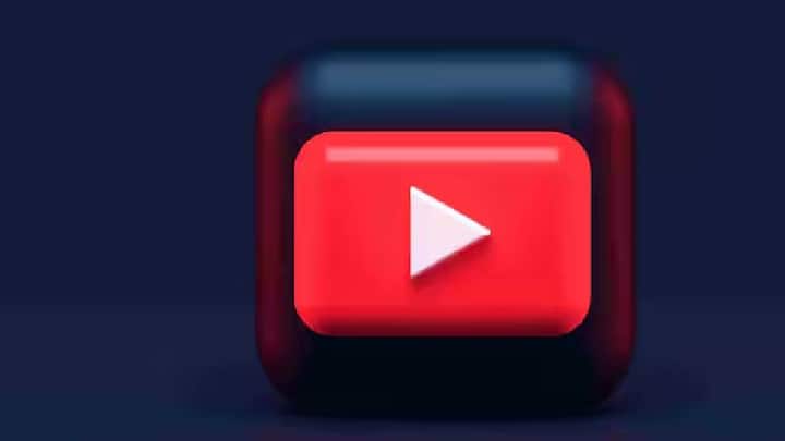 YouTube પર એફિલિએટ માર્કેટિંગ પણ કમાણીનો ઉત્તમ સોર્સ છે. તેમાં તમે વીડિયો દરમિયાન કોઈ પણ પ્રોડક્ટની ખરીદી માટેની લિંક મૂકી શકો છો. જ્યારે લોકો આ લિંક દ્વારા ખરીદી કરશે ત્યારે તમને કમિશન મળશે.