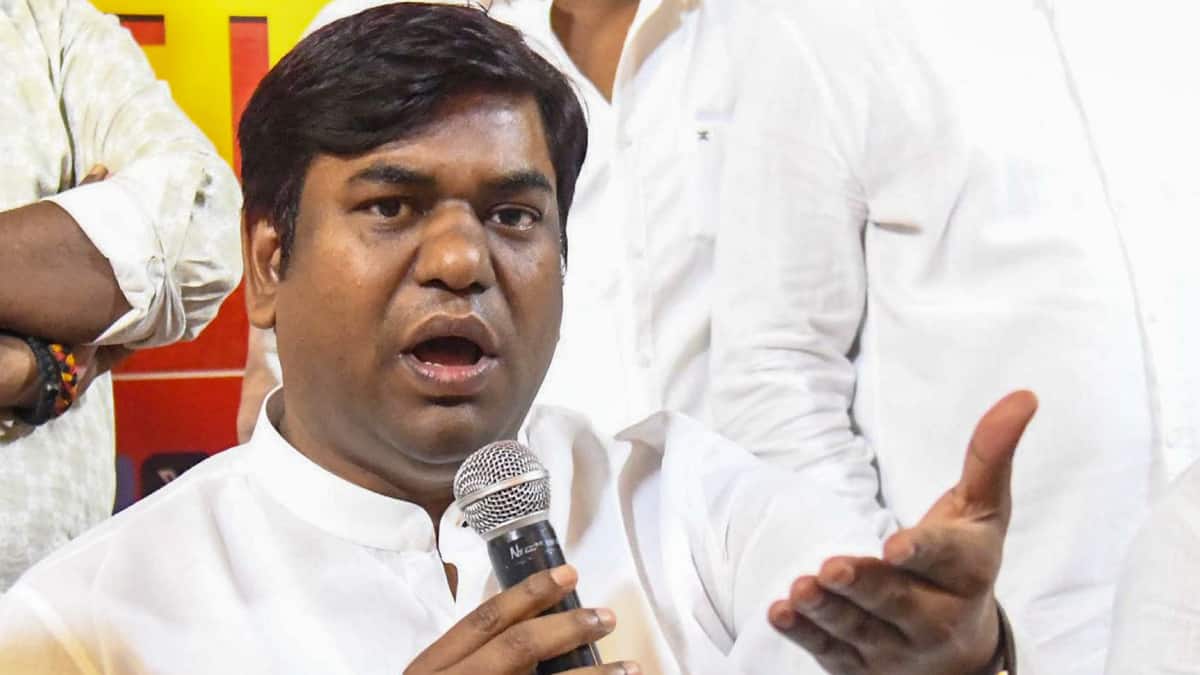 नीतीश कुमार को लेकर मुकेश सहनी की बड़ी 'भविष्यवाणी', कर दिया 'ऑपरेशन' का जिक्र