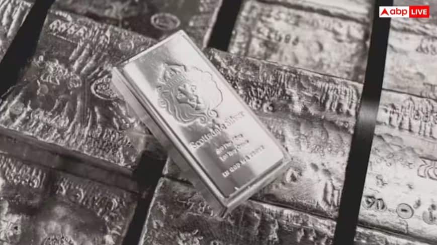 Silver Price Record High : ২ লাখ টাকা ছাড়াল রুপোর দাম, সর্বকালের সেরা রেকর্ড, এখন আরও কিনে রাখবেন ? Silver prices record high jump to rs 2 lakh per kg on MCX for the first time Silver Price Record High : ২ লাখ টাকা ছাড়াল রুপোর দাম, সর্বকালের সেরা রেকর্ড, এখন আরও কিনে রাখবেন ?