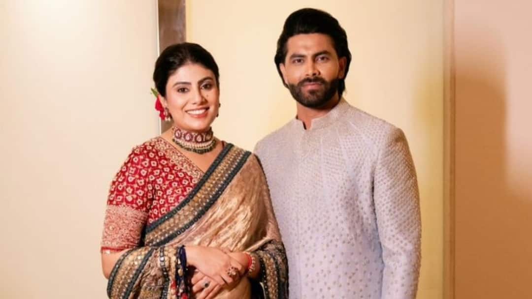 இந்திய கிரிக்கெட் வீரர்களுக்கு கெட்டப் பழக்கம் உள்ளது.. ஜடேஜாவின் மனைவி பரபரப்பு குற்றச்சாட்டு - கிரிக்கெட் உலகில் அதிர்ச்சி