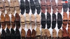 84 हजार रुपये की कोल्हापुरी चप्पल देख घूमा यूजर्स का माथा, बोले- प्राडा वालों को इसी चप्पल से...