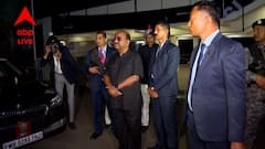 'রাজ্যপালের থেকে সত্যি লুকিয়ে রাখা যাবে না', পরিস্থিতি খতিয়ে দেখতে মাঠে পৌঁছেও ঢুকতে না পেরে ক্ষুব্ধ আনন্দ বোস