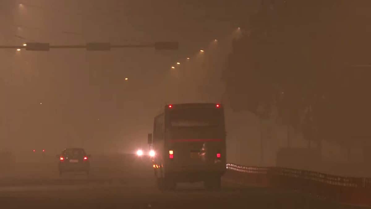 दिल्ली NCR में खतरनाक स्तर पर पहुंचा प्रदूषण, GRAP 4 लागू, इन चीजों पर रहेगा बैन