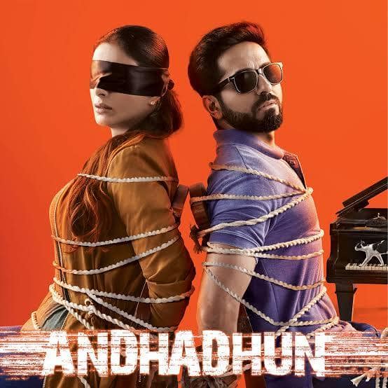 श्रीराम राघवन की फिल्म ‘अंधाधुन’ डार्क कॉमेडी और सस्पेंस से भरी हुई है. इसमें आयुष्मान खुराना एक अंधे पियानो प्लेयर का किरदार निभा रहे हैं, जिसकी ज़िंदगी तब उलझ जाती है जब वह एक मर्डर केस में फंस जाता है. फिल्म में तब्बू,राधिका आप्टे और अश्विनी कालसेकर भी अहम रोल में हैं. कहानी में हर किरदार के अपने राज़ हैं और हर सीन दर्शक को भ्रम में डालता है. फिल्म का एंडिंग क्लाइमैक्स सबसे खास है, जिस पर आज भी लोग बहस करते हैं कि असल में हुआ क्या था. आप ‘अंधाधुन’ को अमेजन प्राइम वीडियो पर देख सकते हैं.