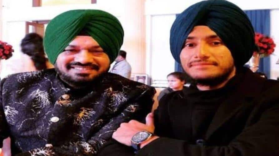 Gurpreet Ghuggi Son: ਪੰਜਾਬੀ ਅਦਾਕਾਰ ਗੁਰਪ੍ਰੀਤ ਘੁੱਗੀ ਦੇ ਪੁੱਤ ਦੀ ਫਿਲਮਾਂ 'ਚ ਐਂਟਰੀ, ਜਾਣੋ ਕਿਸ ਫਿਲਮ ਨਾਲ ਪਰਦੇ 'ਤੇ ਕਰਨਗੇ ਧਮਾਕਾ; ਹੋਇਆ ਵੱਡਾ ਖੁਲਾਸਾ... Punjabi actor Gurpreet Ghuggi's son enters films, know with which film he will make a splash on the screen; big revelation... Gurpreet Ghuggi Son: ਪੰਜਾਬੀ ਅਦਾਕਾਰ ਗੁਰਪ੍ਰੀਤ ਘੁੱਗੀ ਦੇ ਪੁੱਤ ਦੀ ਫਿਲਮਾਂ 'ਚ ਐਂਟਰੀ, ਜਾਣੋ ਕਿਸ ਫਿਲਮ ਨਾਲ ਪਰਦੇ 'ਤੇ ਕਰਨਗੇ ਧਮਾਕਾ; ਹੋਇਆ ਵੱਡਾ ਖੁਲਾਸਾ...