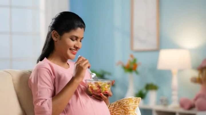 अब बहुत सी महिलाओं के मन में यह सवाल भी आ रहा है कि क्या दूसरी बार मां बनने वाली महिला को भी इस योजना का लाभ मिलेगा. तो फिर आपको बता दें इसका जवाब है हां. लेकिन इसके लिए कुछ शर्तों को तय किया गया है.