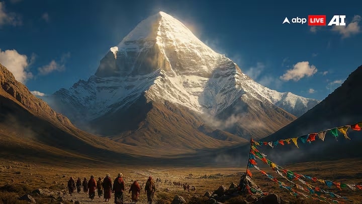 દુનિયામાં કેટલાક એવા પર્વતો છે જેની સામે માનવી ક્યારેય વિજયી મેળવી શક્યો નથી. તે આદર અને ભક્તિ માટે અસ્તિત્વ ધરાવે છે. કૈલાશ પર્વત આનું ઉદાહરણ છે. એટલા માટે નહીં કે તે ઊંચો છે કે ચઢવું મુશ્કેલ છે, પરંતુ એટલા માટે કે તેને પવિત્ર માનવામાં આવે છે. તેને ભગવાન શિવનું નિવાસસ્થાન પણ કહેવામાં આવે છે. આજ સુધી કોઈ આ પર્વત પર ચઢ્યું નથી. કૈલાશ પર્વત પર ચઢવાને બદલે, 52 કિલોમીટરની પરિક્રમા કરવામાં આવે છે, જેને કોરા વિધિ કહેવામાં આવે છે.