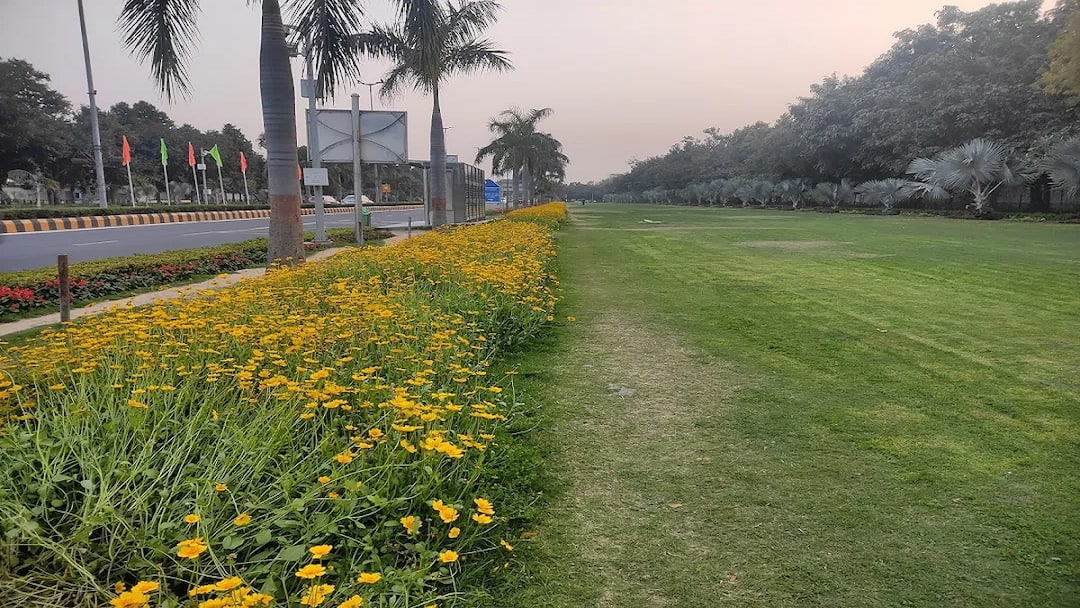 மக்கள் எழுப்பிய குற்றச்சாட்டு... செய்த பணிகளை பட்டியலிட்டு போஸ்டர் அடித்த கவுன்சிலரால் பரபரப்பு