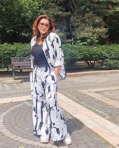 'भाबीजी घर पर हैं' की अंगूरी भाभी की 10 तस्वीरें, रियल लाइफ में बेहद ग्लैमरस हैं शिल्पा शिंदे, यूं ही नहीं हर अदा पर फैंस है फिदा