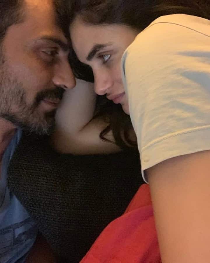गैब्रिएला ने फिर बताया कि कैसे पैरेंटहुड ने प्यार को लेकर उनकी समझ को एक नई शेप दी है. वो कहती हैं आपका प्यार कंडिशन के साथ आता है.