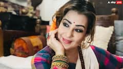 'भाबीजी घर पर हैं' की अंगूरी भाभी की 10 तस्वीरें, रियल लाइफ में बेहद ग्लैमरस हैं शिल्पा शिंदे, यूं ही नहीं हर अदा पर फैंस है फिदा