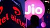 Jio અને Airtel સહિત અનેક કંપનીઓના નેટવર્ક એકસાથે ડાઉન, સ્લો ઇન્ટરનેટ સ્પીડની સાથે કોલિંગમાં પણ સમસ્યા!