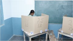 తెలంగాణలో ప్రశాంతంగా కొనసాగుతున్న రెండో దశ పంచాయతీ ఎన్నికలు