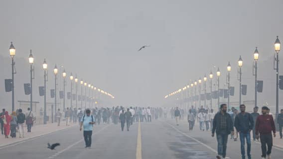 Delhi Wakes Up To Thick Smog Blanket As Air Quality Remains 'Severe'; AQI Season's Worst At 462