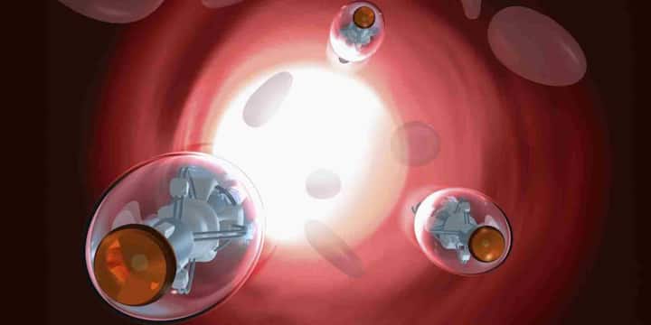 आने वाले समय में जब ऐसे माइक्रो रोबोट आपस में संवाद करके एक टीम की तरह काम करेंगे, तो मेडिकल दुनिया पूरी तरह बदल सकती है. विशेषज्ञों का मानना है कि भविष्य में रोबोट सर्जन की भूमिका भी निभा सकते हैं. यह तकनीक धीरे-धीरे उस दौर की ओर इशारा कर रही है, जहां इंसानी शरीर के भीतर जाकर इलाज करने वाले रोबोट आम बात बन जाएंगे. जो चीज कभी सिर्फ कल्पना लगती थी, वह अब हकीकत का रूप लेती दिख रही है और आने वाले वर्षों में आम लोगों की जिंदगी को बेहतर बनाने में बड़ी भूमिका निभा सकती है.