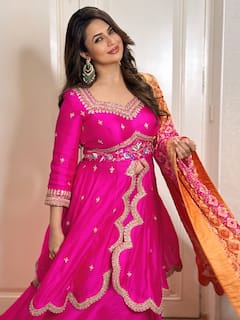 दिव्यांका त्रिपाठी की 10 तस्वीरें, हर एक लुक में एक्ट्रेस ढाती हैं कहर