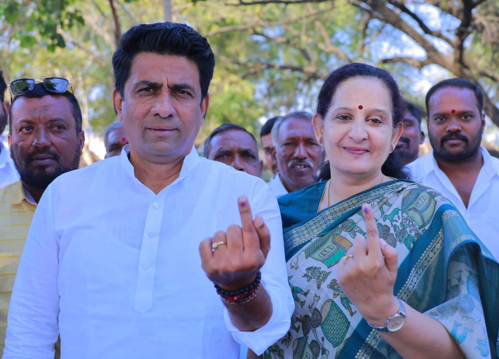 Telangana Panchayat Elections: ముగిసిన రెండో విడత పంచాయతీ ఎన్నికలు.. పలుచోట్ల బీఆర్ఎస్, కాంగ్రెస్ హోరాహోరీ