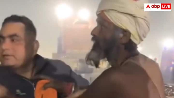 दूसरा नाम अगर किसी का आता है तो वो है कोड़े वाले बाबा. राह चलते लोगों को अपने कोड़े से मारने वाले इस बाबा का नाम सोशल मीडिया पर खूब चर्चा में रहा.
