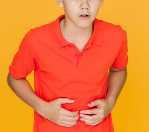 ਇਸ ਲਈ ਸਮੇਂ 'ਤੇ ਇਲਾਜ ਕਰਨਾ ਬਹੁਤ ਜ਼ਰੂਰੀ ਹੈ। ਚੰਗੀ ਗੱਲ ਇਹ ਹੈ ਕਿ ਕੁਝ ਘਰੇਲੂ ਚੀਜ਼ਾਂ ਇਸ ਸਮੱਸਿਆ ਵਿੱਚ ਜਲਦੀ ਆਰਾਮ ਦੇ ਸਕਦੀਆਂ ਹਨ। ਇੱਥੇ ਅਸੀਂ ਤੁਹਾਨੂੰ ਦੋ ਅਜਿਹੀਆਂ ਚੀਜ਼ਾਂ ਬਾਰੇ ਦੱਸ ਰਹੇ ਹਾਂ, ਜੋ ਬੱਚਿਆਂ ਦੇ ਪੇਟ ਦੇ ਕੀੜੇ ਘਟਾਉਣ ਅਤੇ ਤੁਰੰਤ ਆਰਾਮ ਦੇਣ ਵਿੱਚ ਮਦਦ ਕਰਦੀਆਂ ਹਨ।