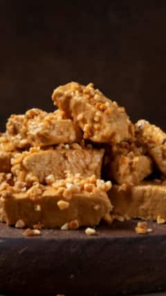 घर पर कैसे बना सकते हैं गजक?