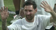 Watch Lionel Messi's Roaring Welcome At Wankhede: Sachin And Bollywood Stars In Attendance