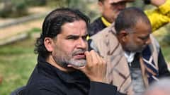 बिहारमध्ये दणकून आपटल्यानंतर प्रशांत किशोर पुन्हा चकवा देण्याच्या तयारीत? थेट दिल्ली गाठत कोणाशी केली 'मन की बात'??