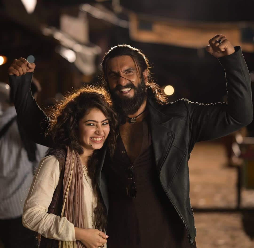 धुरंधर' में क्यों मुकेश छाबड़ा ने कास्ट की रणवीर सिंह से 20 साल छोटी एक्ट्रेस? बोले- 'पार्ट 2 में जवाब मिल जाएगा