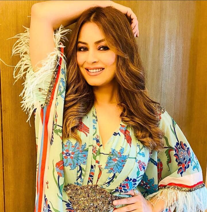 महिमा चौधरी की खूबसूरती का कोई जवाब नहीं है. ये हसीना 52 की उम्र में भी अपने दिलकश अंदाज से सबको घायल कर देती हैं.