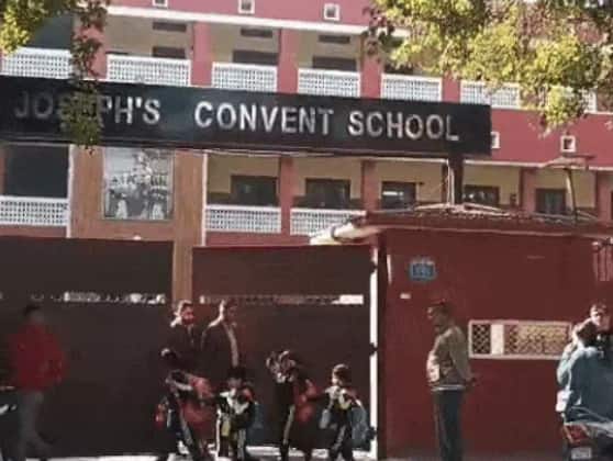 ਜਲੰਧਰ ਦੇ ਕਈ ਸਕੂਲਾਂ 'ਚ ਕੀਤੀ ਛੁੱਟੀ, ਕਈ ਸਕੂਲਾਂ ਨੂੰ ਬੰਬ ਦੀ ਧਮਕੀ ਮਿਲਣ ਤੋਂ ਬਾਅਦ ਲਿਆ ਫੈਸਲਾ