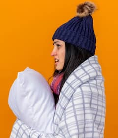 ਸਰਦੀਆਂ 'ਚ ਗਰਮ ਕੱਪੜੇ ਪਾ ਕੇ ਸੌਣਾ ਕਿੰਨਾ ਸਹੀ? ਜਾਣੋ ਸਰੀਰ ‘ਤੇ ਇਸਦਾ ਅਸਰ