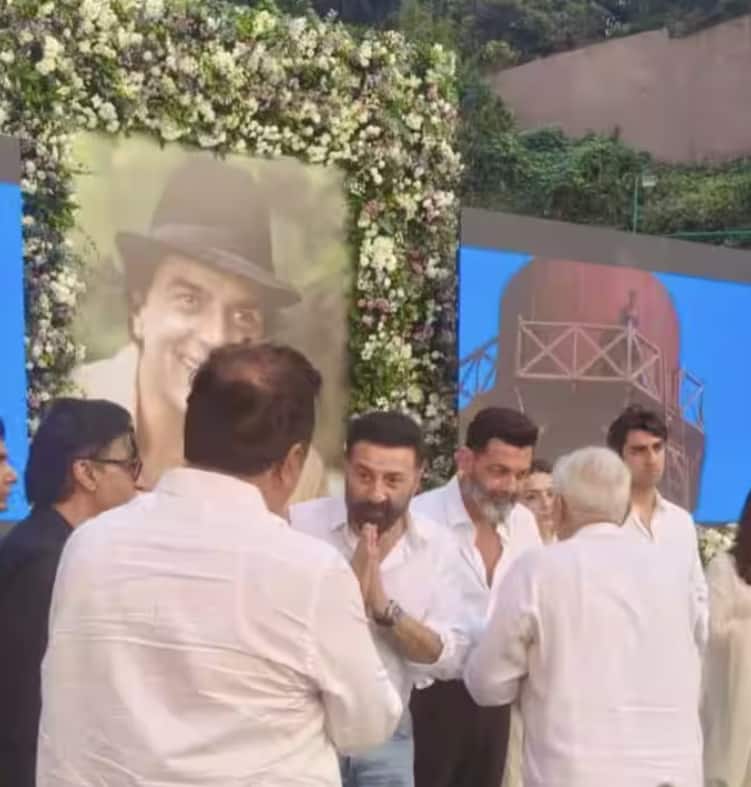धर्मेंद्र की मौत के बाद हेमा मालिनी और सनी देओल का झगड़ा आया पब्लिक के सामने, देओल परिवार की दरार हुई उजागर