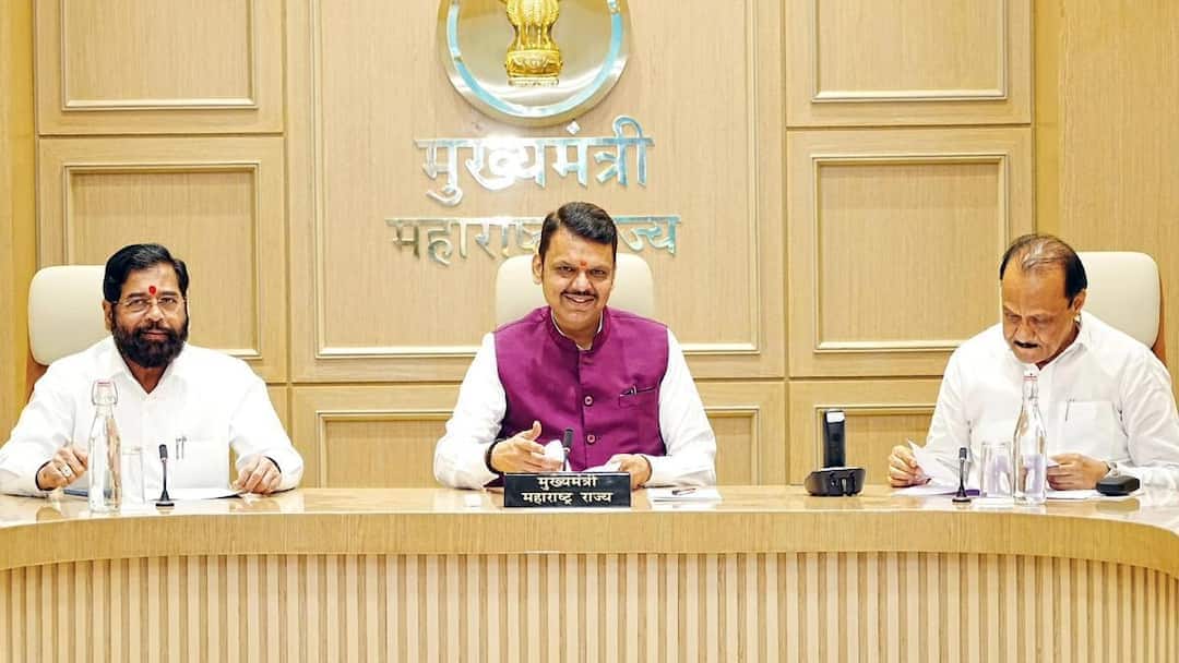 Maharashtra Civic Polls: મહારાષ્ટ્રમાં ભાજપ-શિવસેના સાથે લડશે ચૂંટણી, જાણો NCPનું શું થશે? Devendra Fadnavis Reacts to BMC Election Date Announcement Maharashtra Civic Polls: મહારાષ્ટ્રમાં ભાજપ-શિવસેના સાથે લડશે ચૂંટણી, જાણો NCPનું શું થશે?