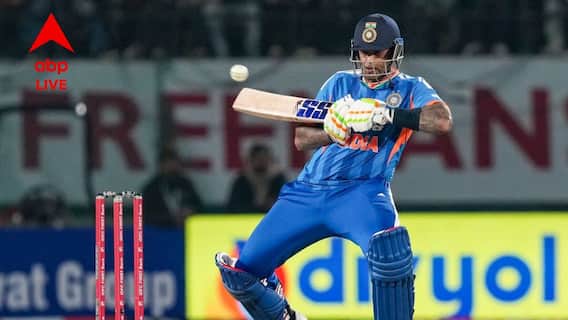 IND vs SA: তৃতীয় টি-টোয়েন্টিও মাত্র ১২ রানেই থামল ইনিংস, তাও তিনি অফ ফর্মে, মানতে নারাজ সূর্যকুমার যাদব