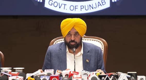 CM Bhagwant Mann ਦੀ ਗੈਂਗਸਟਰਾਂ ਨੂੰ ਸਖ਼ਤ ਚੇਤਾਵਨੀ! ਸ਼ਹੀਦੀ ਸਭਾ ਲਈ ਕੀਤਾ ਐਲਾਨ; ਸੁਣੋ ਇੱਕ-ਇੱਕ ਗੱਲ CM Bhagwant Mann ਦੀ ਗੈਂਗਸਟਰਾਂ ਨੂੰ ਸਖ਼ਤ ਚੇਤਾਵਨੀ! ਸ਼ਹੀਦੀ ਸਭਾ ਲਈ ਕੀਤਾ ਐਲਾਨ; ਸੁਣੋ ਇੱਕ-ਇੱਕ ਗੱਲ