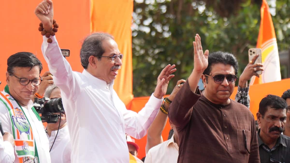 Explainer: बीएमसी चुनाव में गठबंधन को लेकर महायुति और MVA में कहां पहुंची बात? समझें