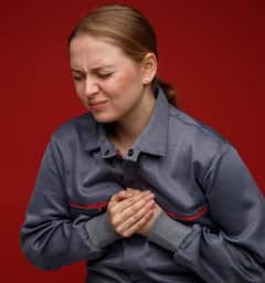 ਸਰਦੀਆਂ 'ਚ ਵਧ ਜਾਂਦੇ ਹਾਰਟ ਅਟੈਕ ਦੇ ਮਾਮਲੇ, ਇਹ ਲੱਛਣ ਨਾ ਕਰੋ ਨਜ਼ਰਅੰਦਾਜ਼