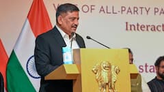 'EVM हटना लोकतंत्र के लिए खतरनाक', बिहार चुनाव सुधार पर संजय कुमार झा का आरोप