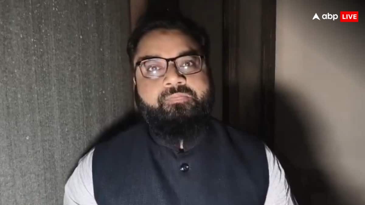 ‘किसी महिला का दुपट्टा या पल्लू खींचा जाए तो....’, नीतीश कुमार ने मुस्लिम महिला डॉक्टर का हिजाब हटाया तो भड़की ओवैसी की पार्टी