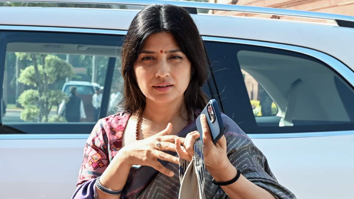 हिजाब विवाद: सपा सांसद डिंपल यादव का बड़ा बयान, नीतीश कुमार को लेकर क्या कह दिया?