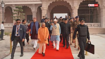 CM योगी आदित्यनाथ का अयोध्या दौरा, हनुमानगढ़ी में पूजा, रामलला के चरणों में नवाया शीश