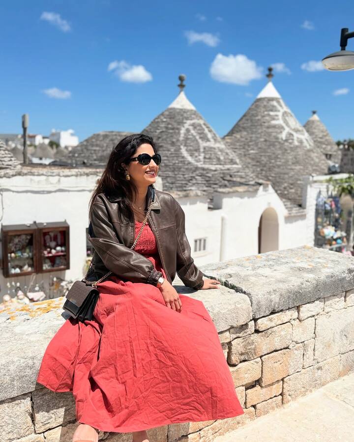 लेकिन शादी के बाद रुचा ने एक्टिंग छोड़ने का डिसीजन लिया और पूरी तरह अपनी फैमिली लाइफ पर फोकस करने लगीं. आज भी फैंस उन्हें राशि के किरदार में याद करते हैं.