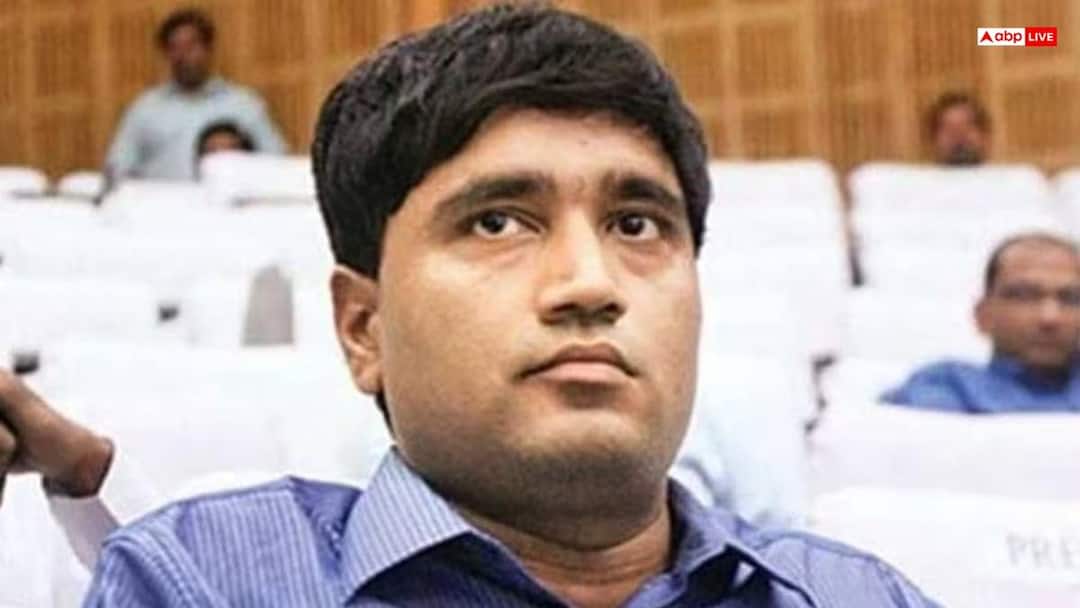 आईएफएस संजीव चतुर्वेदी के एम्पैनलमेंट मामले में केंद्र का यू-टर्न, डीओपीटी ने कैट में दायर किया शपथपत्र Centre takes U-turn in IFS Sanjiv Chaturvedi's empanelment case DoPT files affidavit in CAT ann आईएफएस संजीव चतुर्वेदी के एम्पैनलमेंट मामले में केंद्र का यू-टर्न, डीओपीटी ने कैट में दायर किया शपथपत्र